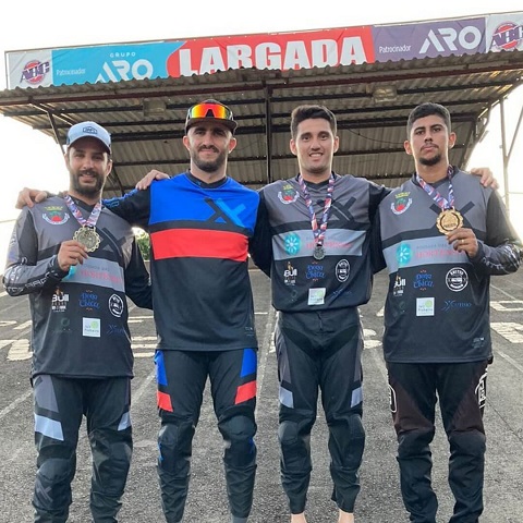 Pilotos de Três Pontas BMX