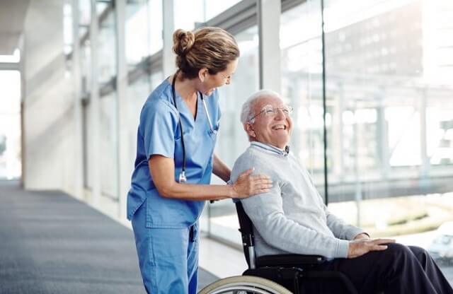 Idosos e profissionais da saúde devem ser vacinados contra a Gripe 