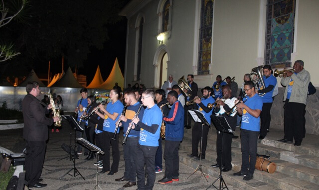 Corporação Musical Luiz Antônio Ribeiro - Missa Solene Santuário N S d'Ajuda 