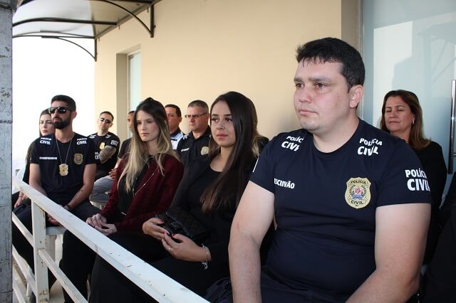 Polícia Civil inaugura sede da Delegacia de Três Pontas  - servidores 01