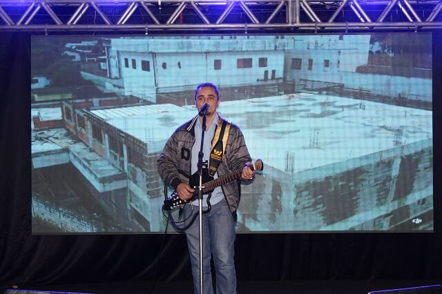 Músico Três Pontas 