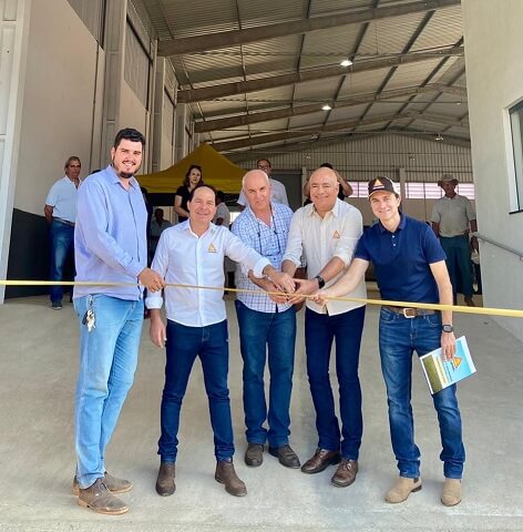 Corte da Fita Inaugural - Cocatrel inaugura unidade de recebimento em Cristais 