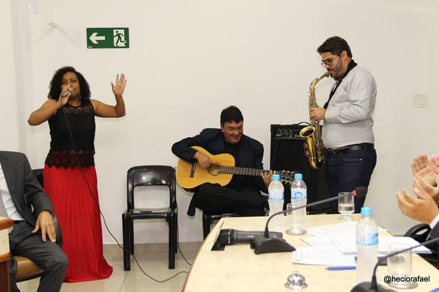 Dia Internacional da Mulher: vereadores de Três Pontas prestam homenagem a 10 personalidades femininas