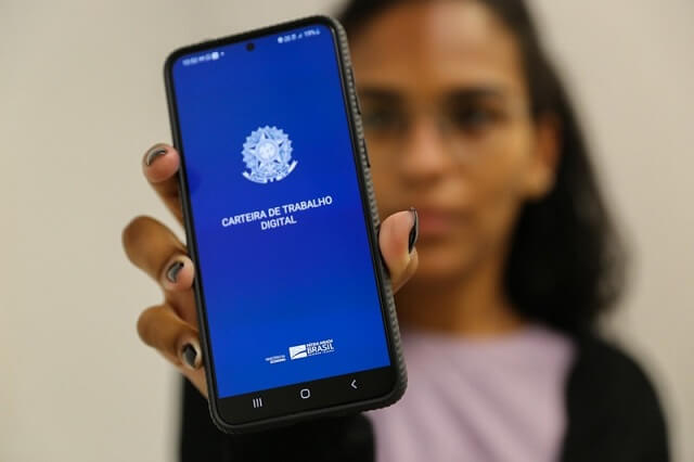Painel do Sine: unidades oferecem mais de 11 mil vagas de trabalho em Minas