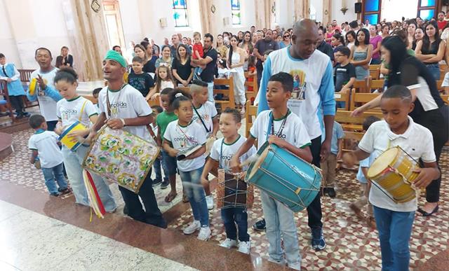 Festa de Nossa Senhora do Rosário mobiliza comunidade de Campo do Meio em torno da fé e da tradição das Congadas