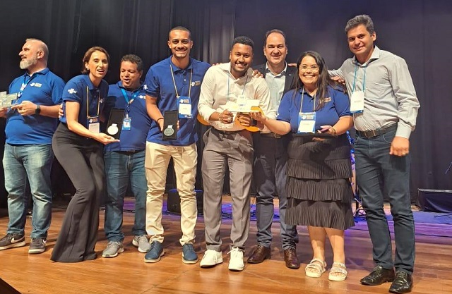 Referência em Atendimento: Acai, Sala Mineira e Condes recebem Selo Sebrae