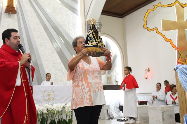 Novena de Nossa Senhora Aparecida tem início em Três Pontas