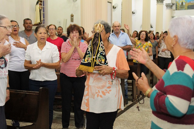 Novena de Nossa Senhora Aparecida tem início em Três Pontas