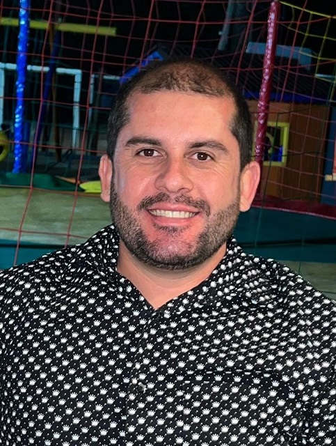 Crianças e adolescentes: primeiro o contato afetivo, depois a tecnologia usada com sabedoria