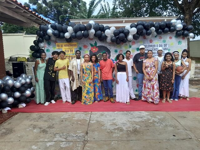 Atividades da Consciência Negra brilham na Escola Monsenhor Silveira
