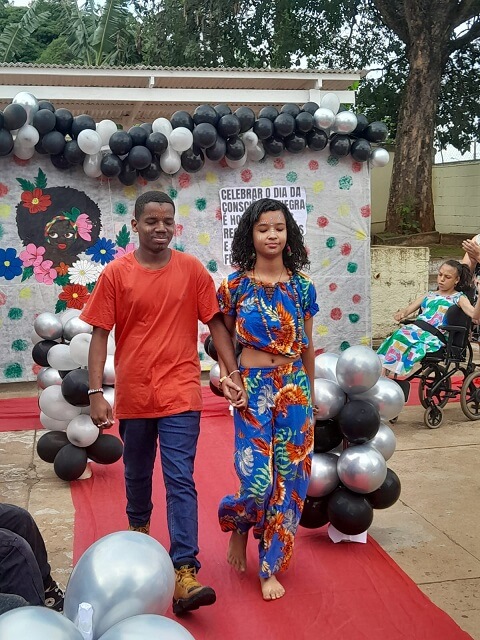 Atividades da Consciência Negra brilham na Escola Monsenhor Silveira