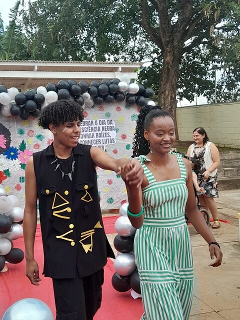 Atividades da Consciência Negra brilham na Escola Monsenhor Silveira