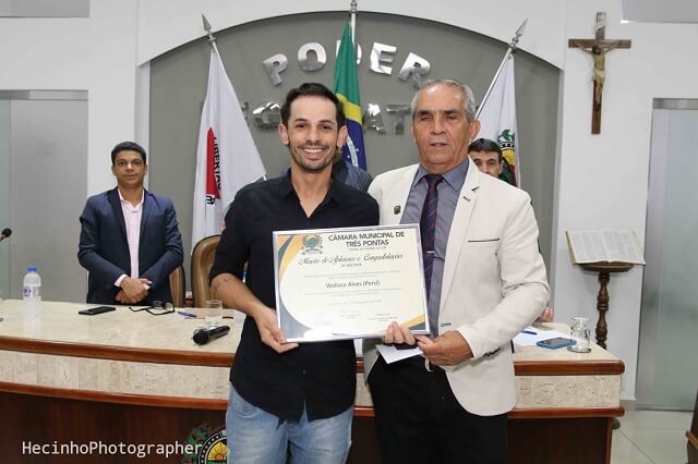 Vereadores de Três Pontas realizam última entrega de Moções de Aplausos do mandato