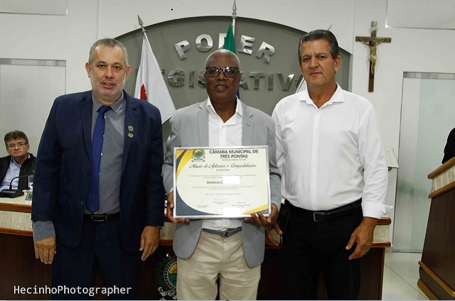 Câmara de Três Pontas entrega Moções de Aplausos a personalidades de destaque na comunidade