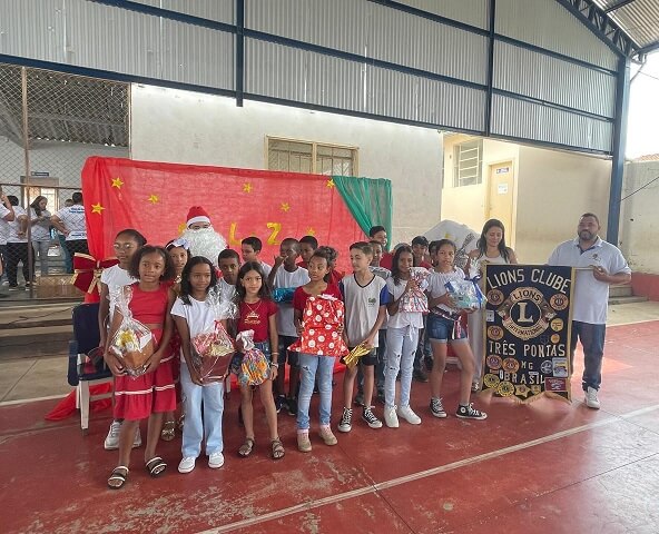 Natal de alegria e união na Escola Municipal João de Abreu Salgado