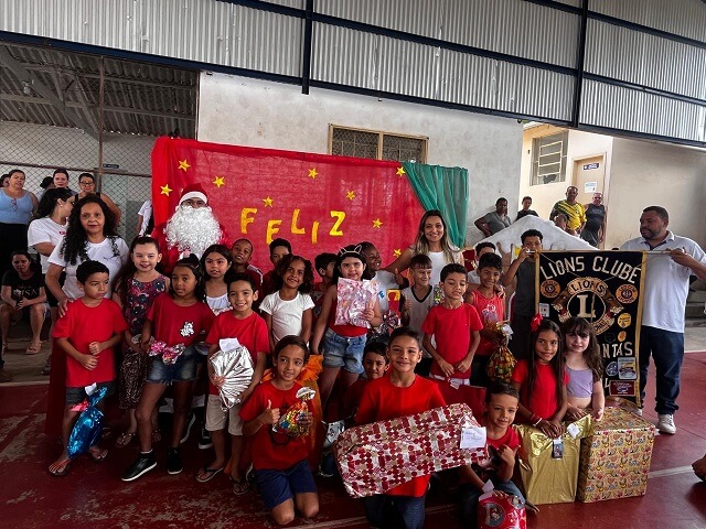 Natal de alegria e união na Escola Municipal João de Abreu Salgado