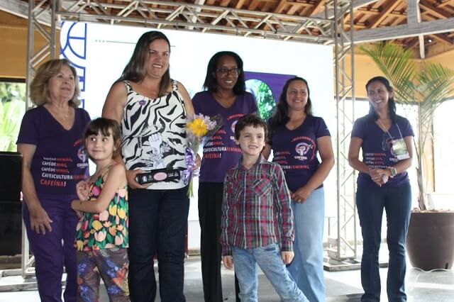 Cocatrel exalta a força feminina no Prêmio Melhores Cafés Cafeína Safra 2024/2025