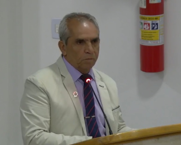 Reajuste anual e abono alimentação propostos pelo prefeito Luisinho são aprovados por unanimidade