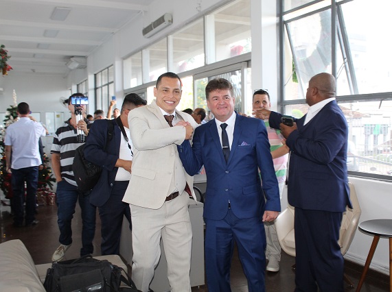 Luisinho e Maycon cumprem primeiro compromisso como prefeito e vice de Três Pontas