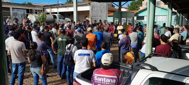 Luisinho e Maycon cumprem primeiro compromisso como prefeito e vice de Três Pontas