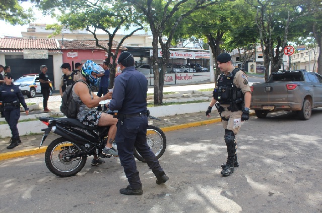 Blitz educativas de trânsito estão sendo realizadas em Três Pontas