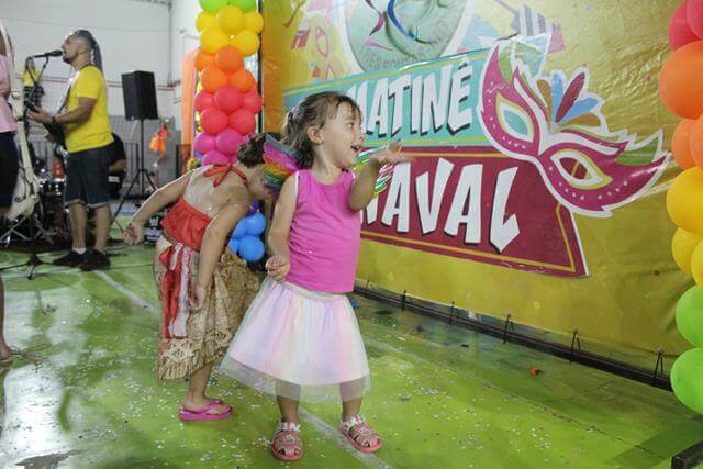 Carnaval das Escolinhas no TOC: alegria e solidariedade marcam a festa
