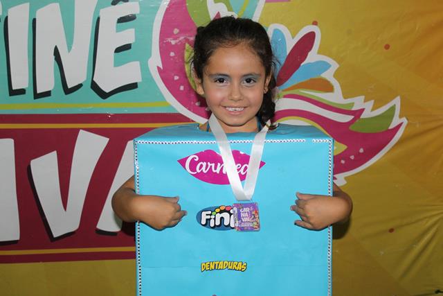 Carnaval das Escolinhas no TOC: alegria e solidariedade marcam a festa