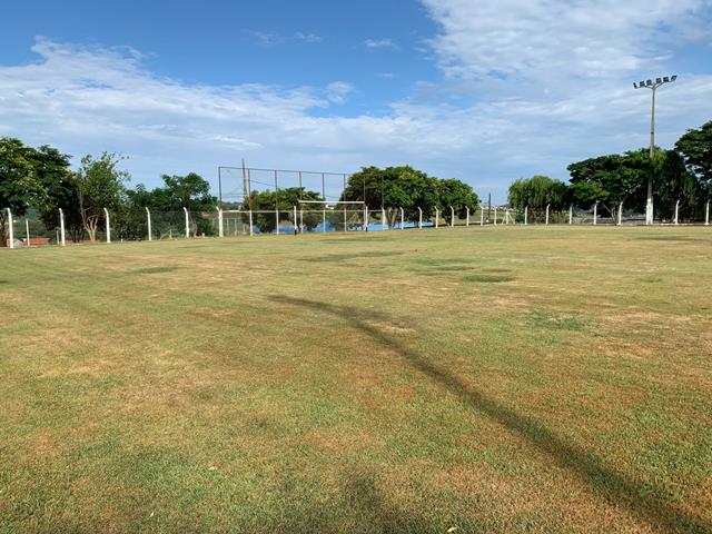 Iniciativa da Secretaria Municipal de Esportes melhora infraestrutura das praças esportivas no município