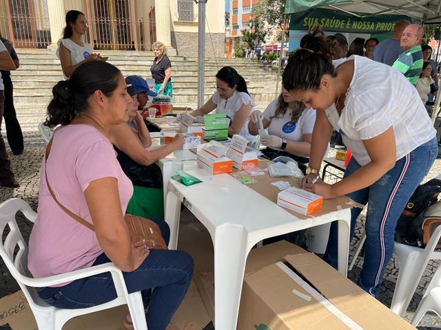 Saúde em foco: Praça se transforma em espaço de prevenção e bem-estar