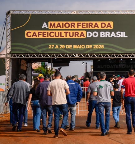 Expocafé segue em alta: segundo dia atrai multidão e movimenta o agro