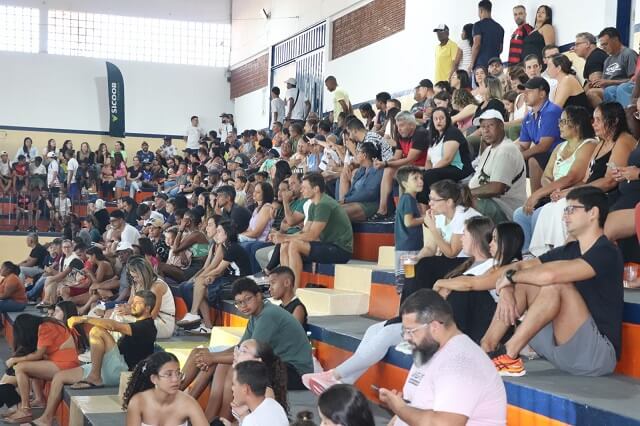 Abertura da Copa do Trabalhador tem ginásio renovado, homenagem emocionante e premiação inédita