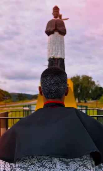 Padre Victor: uma história de fé, coragem e superação no palco do Centro Cultural