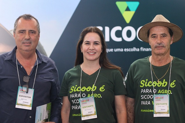 Unidas pelo agro: cooperativas Sicoob levam soluções financeiras e educação à Expocafé 2025