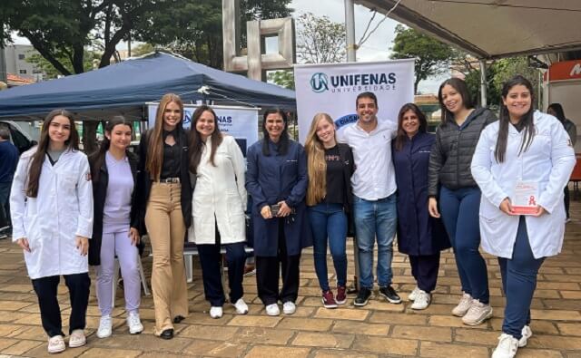 Prefeitura de Três Pontas realiza ação inédita de prevenção ao câncer bucal na Praça da Fonte