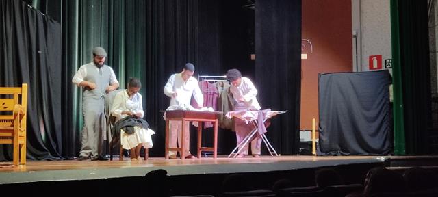 Espetáculo sobre Padre Victor emociona público 