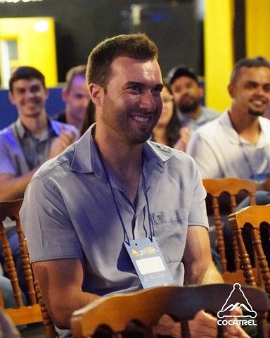 Cocatrel realiza evento para jovens cooperados