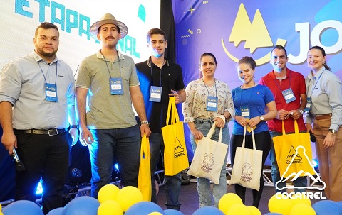 Cocatrel realiza evento para jovens cooperados