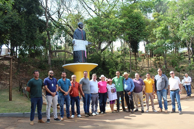 Monumento do Beato Padre Victor é restaurado no Parque Multiuso e emociona fiéis em Três Pontas