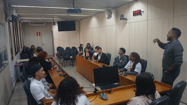 Câmara aprova criação do Conselho Municipal da Juventude