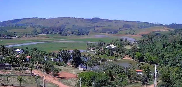 Balsa do Pontalete suspende travessias devido ao baixo nível da Represa de Furnas