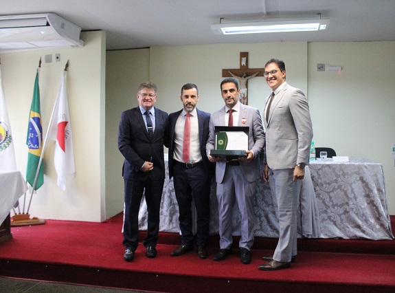 Dr. Gustavo Gomes  recebe Medalha Desembargador Hélio Costa 