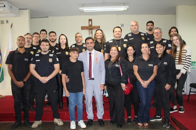 Dr. Gustavo Gomes  recebe Medalha Desembargador Hélio Costa 