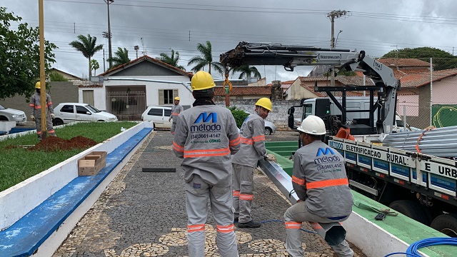 Três Pontas mais iluminada: praças recebem iluminação de LED