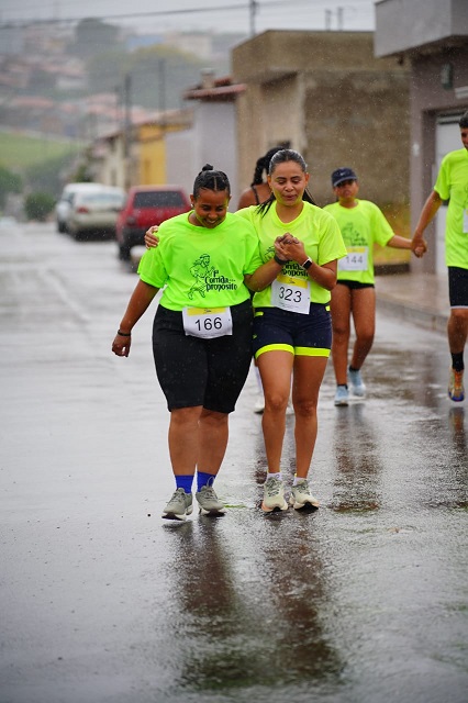 Corrida com Propósito transforma manhã de domingo em Três Pontas em encontro de fé, acolhimento e superação
