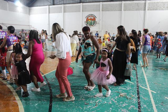 Carnaval das Escolinhas 2026 no TOC