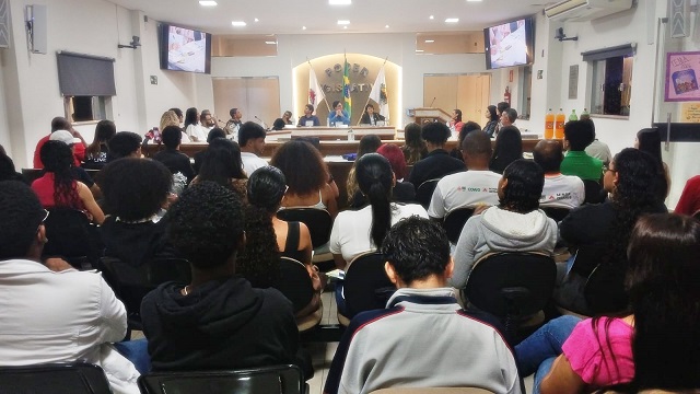 Escola do Legislativo inicia edição 2026 do Parlamento Jovem em Três Pontas