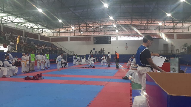 Atletas de Três Pontas se destacam no 3º Open MG de Karatê e conquistam medalhas em competição marcada por talento e disciplina