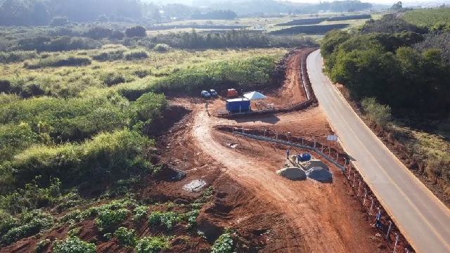 Máquinas já transformam o cenário da futura ETE de Três Pontas, obra que marcará a história do saneamento no município