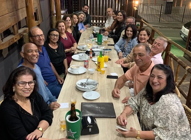 Turma de Direito da Fadiva 1983 escolhe Três Pontas para reencontro que celebra mais de 40 anos de amizade