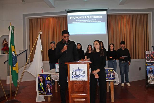 Política - Eleições 2026 na Escola Coração de Jesus elegem Gabriel e Maria Gabriela